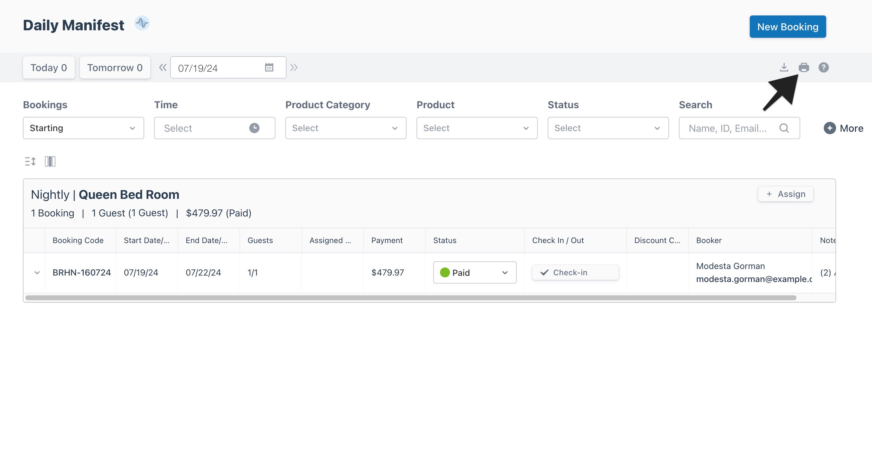 Daily manifest view with an arrow highlighting the ‘Print’ icon to indicate selection.