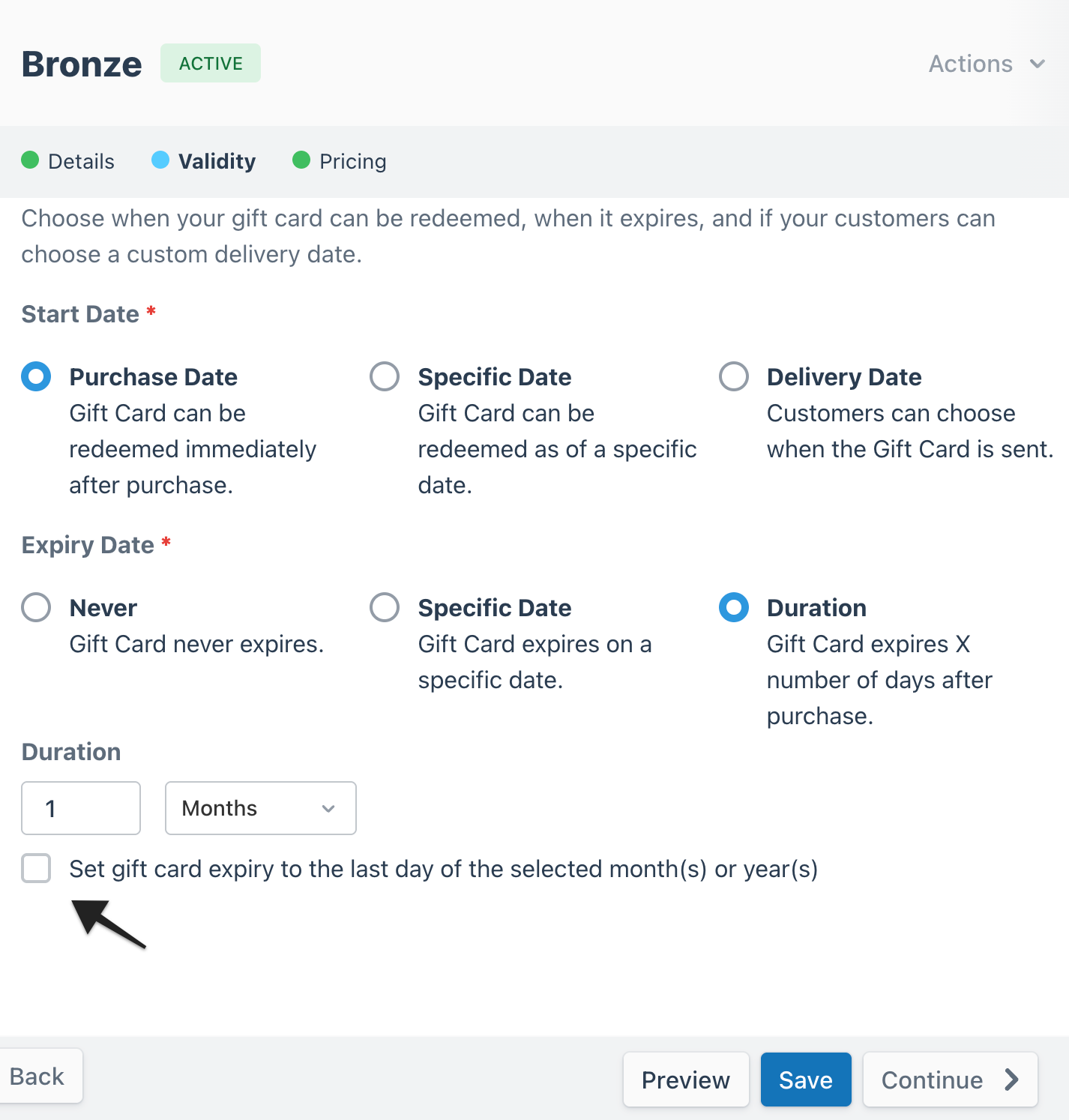 Gift card builder page with an annotation highlighting the setting to expire the gift card on the last day of the selected duration after purchase.